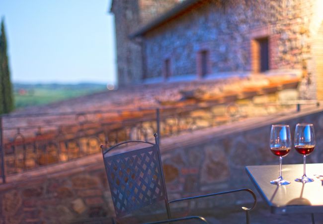 Apartment in Cinigiano - Typical Stone House looking Banfi Wineries Apartment in Cinigiano - Typical Stone House looking Banfi Wineries