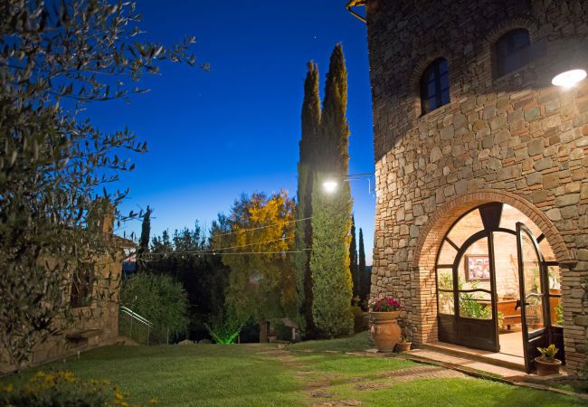Apartment in Cinigiano - Typical Stone House looking Banfi Wineries Apartment in Cinigiano - Typical Stone House looking Banfi Wineries