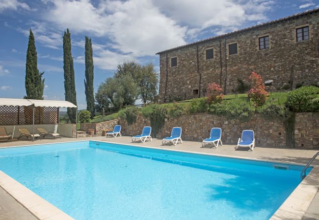 Apartment in Cinigiano - Typical Stone House looking Banfi Wineries Apartment in Cinigiano - Typical Stone House looking Banfi Wineries