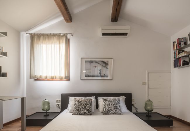 Apartment in Venice - Attic Boutique San Marco R&R Apartment in Venice - Attic Boutique San Marco R&R