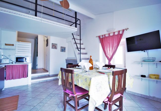 Apartment in Sperlonga - holidaycasa Macca - Confortevole e con vista mare Apartment in Sperlonga - holidaycasa Macca - Confortevole e con vista mare