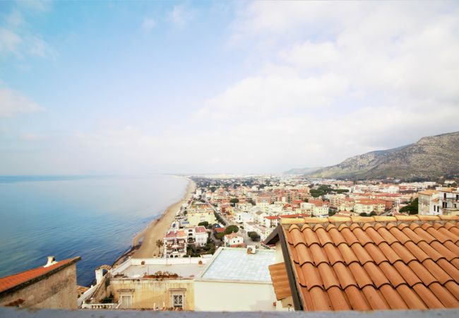 Apartment in Sperlonga - holidaycasa Macca - Confortevole e con vista mare Apartment in Sperlonga - holidaycasa Macca - Confortevole e con vista mare