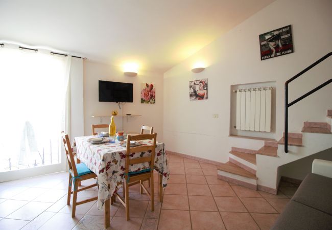 Apartment in Sperlonga - holidaycasa Romano - Vacanza nel cuore di Sperlong Apartment in Sperlonga - holidaycasa Romano - Vacanza nel cuore di Sperlong