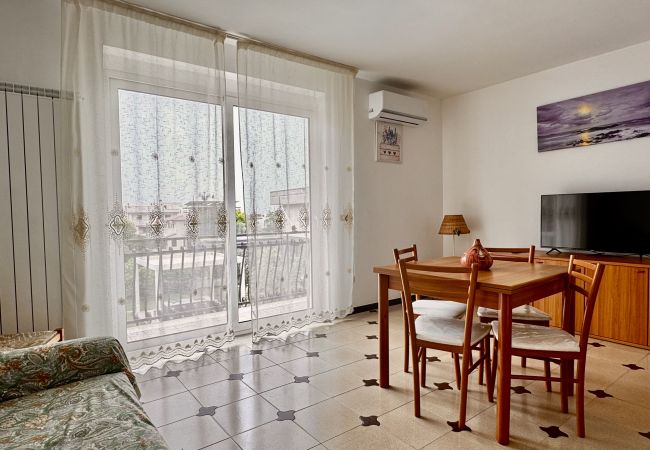 Apartment in Sperlonga - holidaycasa Leone -con posto auto a 200 mt dal mar Apartment in Sperlonga - holidaycasa Leone -con posto auto a 200 mt dal mar
