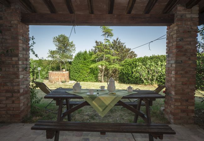 Apartment in Asciano - Lillarosa is Your Agritourism close to Siena Apartment in Asciano - Lillarosa is Your Agritourism close to Siena