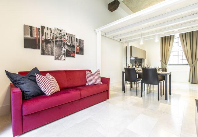 Apartment in Venezia - Elegant Fornasa Vecia Canal View R&R Apartment in Venezia - Elegant Fornasa Vecia Canal View R&R