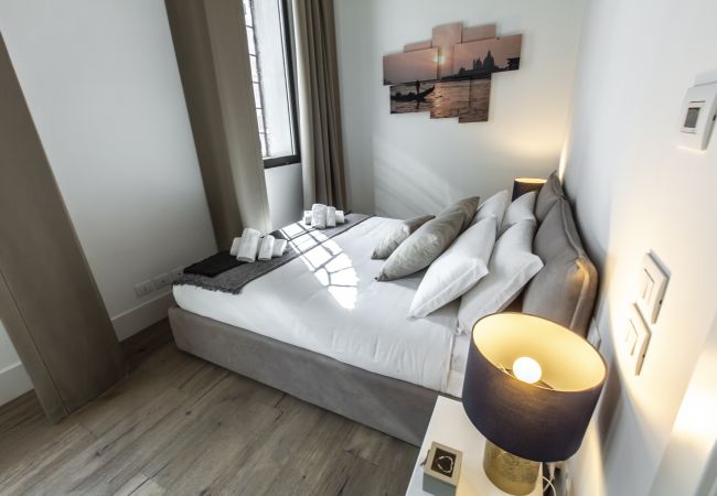 Apartment in Venezia - Elegant Fornasa Vecia Canal View R&R Apartment in Venezia - Elegant Fornasa Vecia Canal View R&R