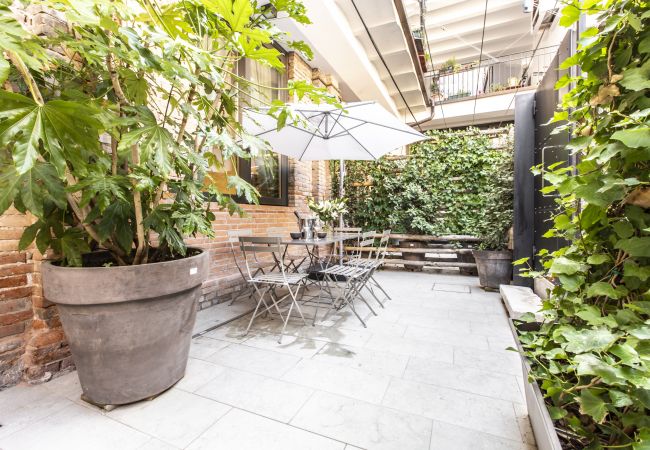 Apartment in Venezia - Elegant Fornasa Vecia Canal View R&R Apartment in Venezia - Elegant Fornasa Vecia Canal View R&R