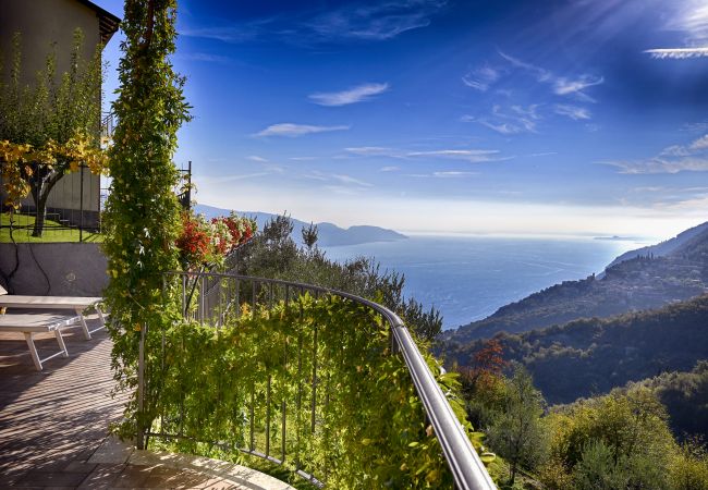  in Tignale - Villa Ornella - Belvedere