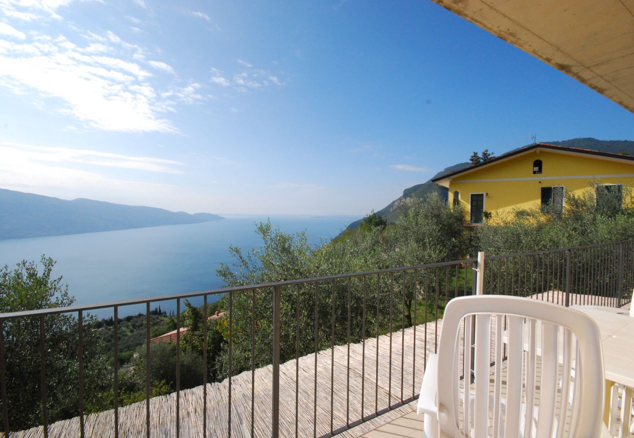 Apartment in Tignale - Appartamento I Fiori