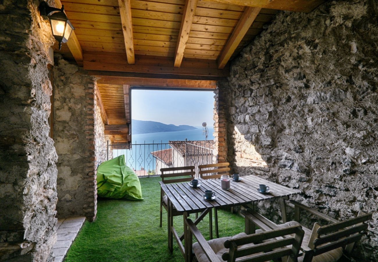 Apartment in Tignale - Rustico Melograno - Il Melo