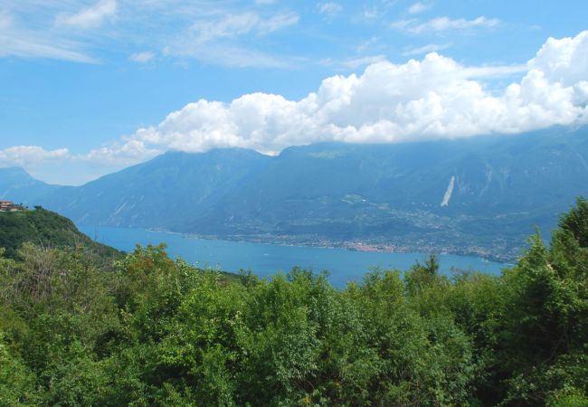 Villa/Dettached house in Tignale - Villa Lago