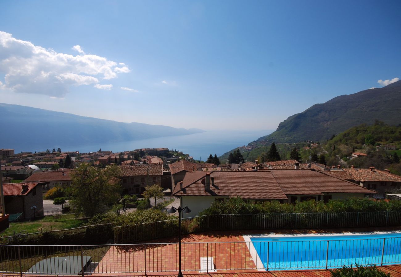 Apartment in Tignale - Appartamento La Lince