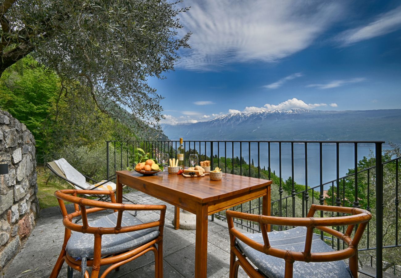 Apartment in Gargnano - Appartamento Casaliva