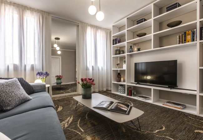 Apartment in Venezia - Charming Apartment on the Grand Canal R&R Apartment in Venezia - Charming Apartment on the Grand Canal R&R
