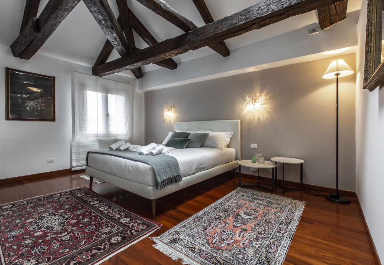 Apartment in Venice - San Pantalon Luxury Penthouse R&R Apartment in Venice - San Pantalon Luxury Penthouse R&R