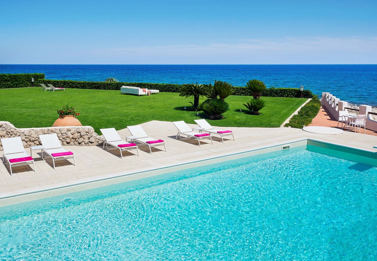 Villa in Syracuse - Blue Moon