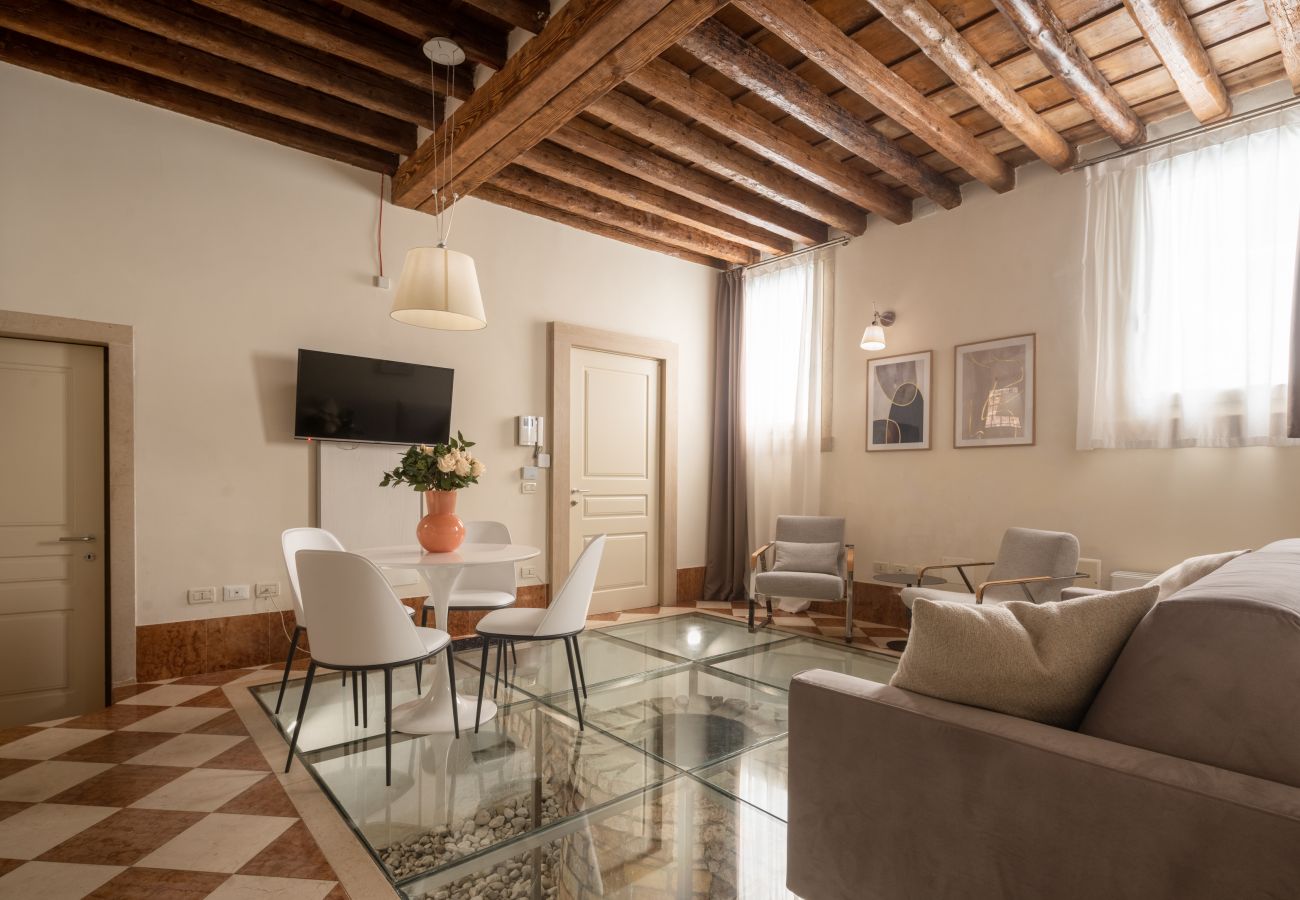 Apartment in Venice - Lion Palace Deluxe R&R Apartment in Venice - Lion Palace Deluxe R&R