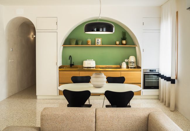  in Venezia - San Domenico Apartment with Garden View R&R