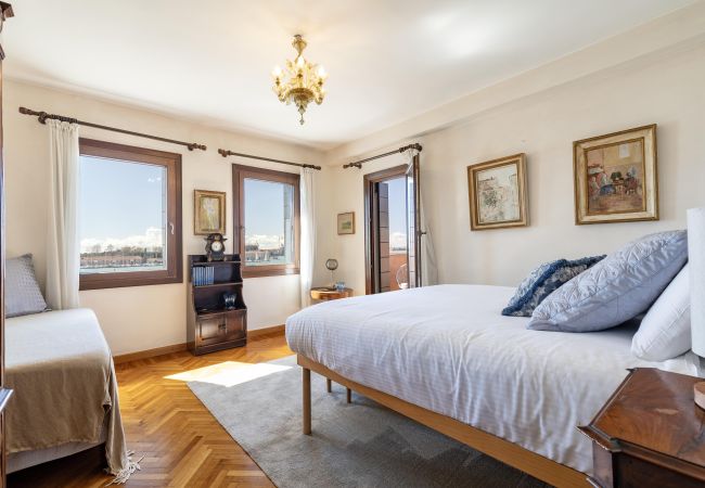  in Venezia - San Giorgio View Apartment with Terrace R&R