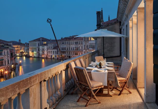 Apartment in Venezia - Venice Prestige - Celestina on the Grand Canal R&R